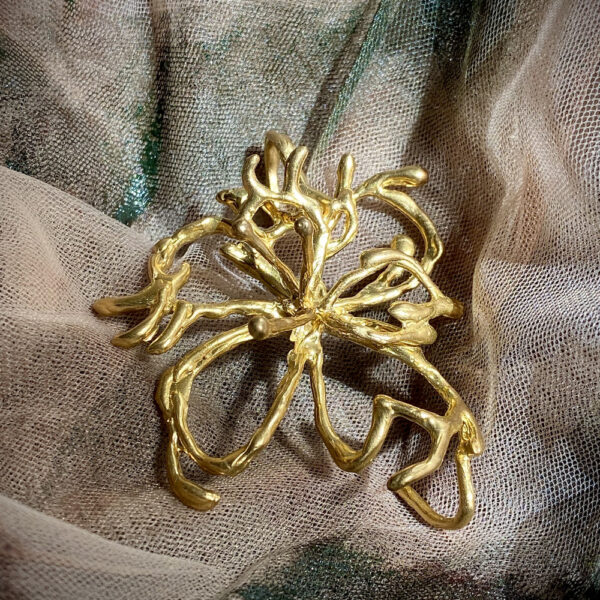 Earcuff flor do acaso